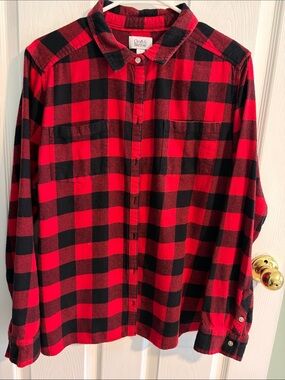 croft & barrow Red and Black Buffalo Plaid Button-Up Shirt